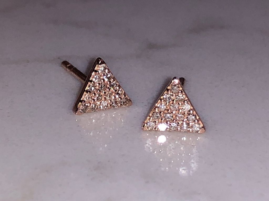 ROSE GOLD TRIANGLE STUD EARRINGS